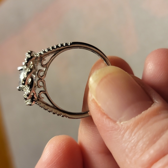 Charmed Aroma Ring - Picture 3 of 3
